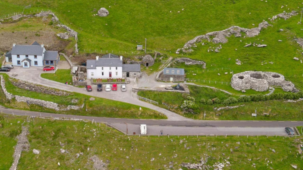 Old Irish Farmhouse Дингл Экстерьер фото