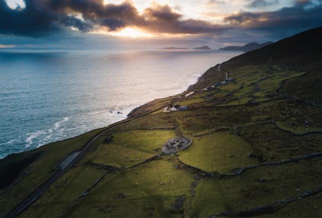 Old Irish Farmhouse Дингл Экстерьер фото