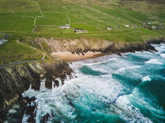 Old Irish Farmhouse Дингл Экстерьер фото